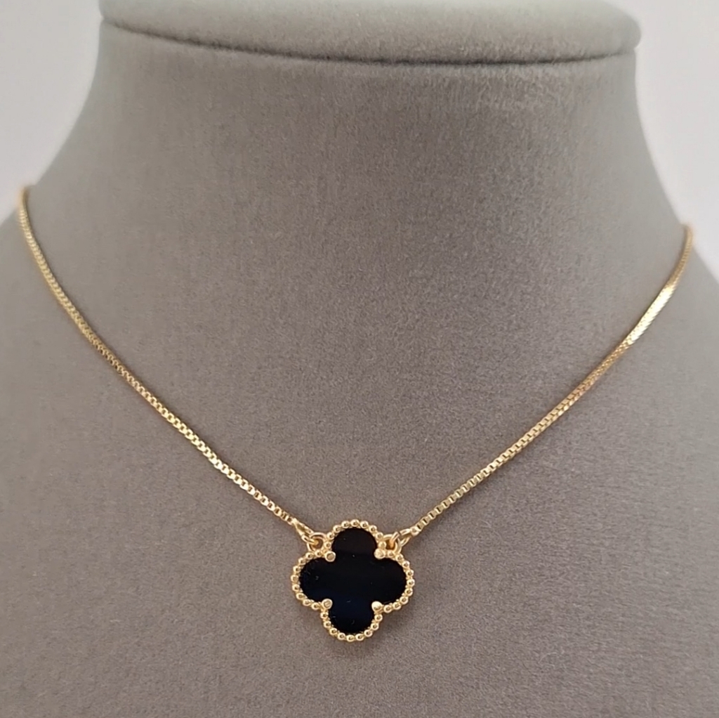 Black Onyx Four Leafs Necklace